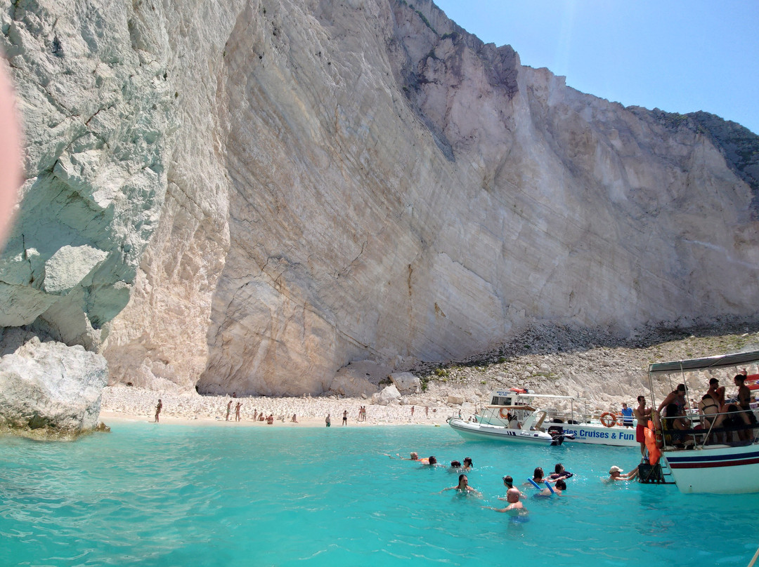 Porto Vromi Maries Cruises & Fun-Porto Vromi必去景点