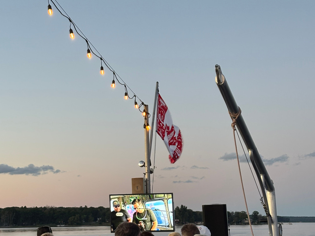 Dylan Lock Sunset Cruise & Concert-Penetanguishene必去景点