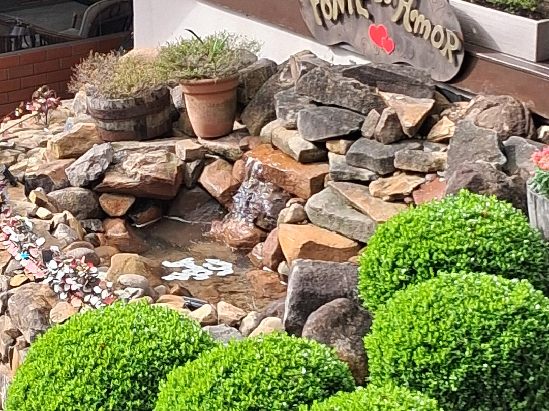 穆勒大叔小屋酒店主图