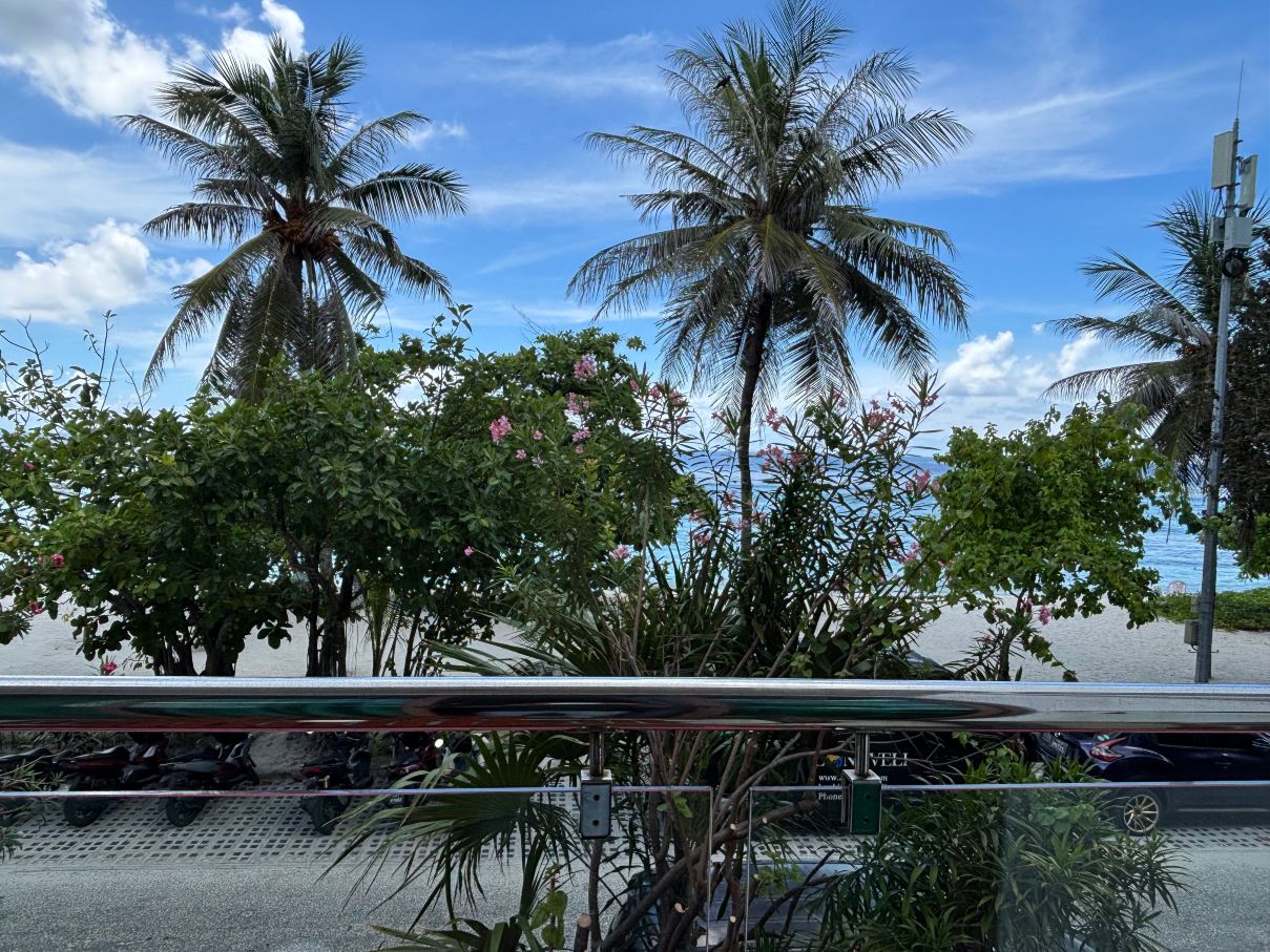 胡尔胡马累胡万海滩酒店-旅行者