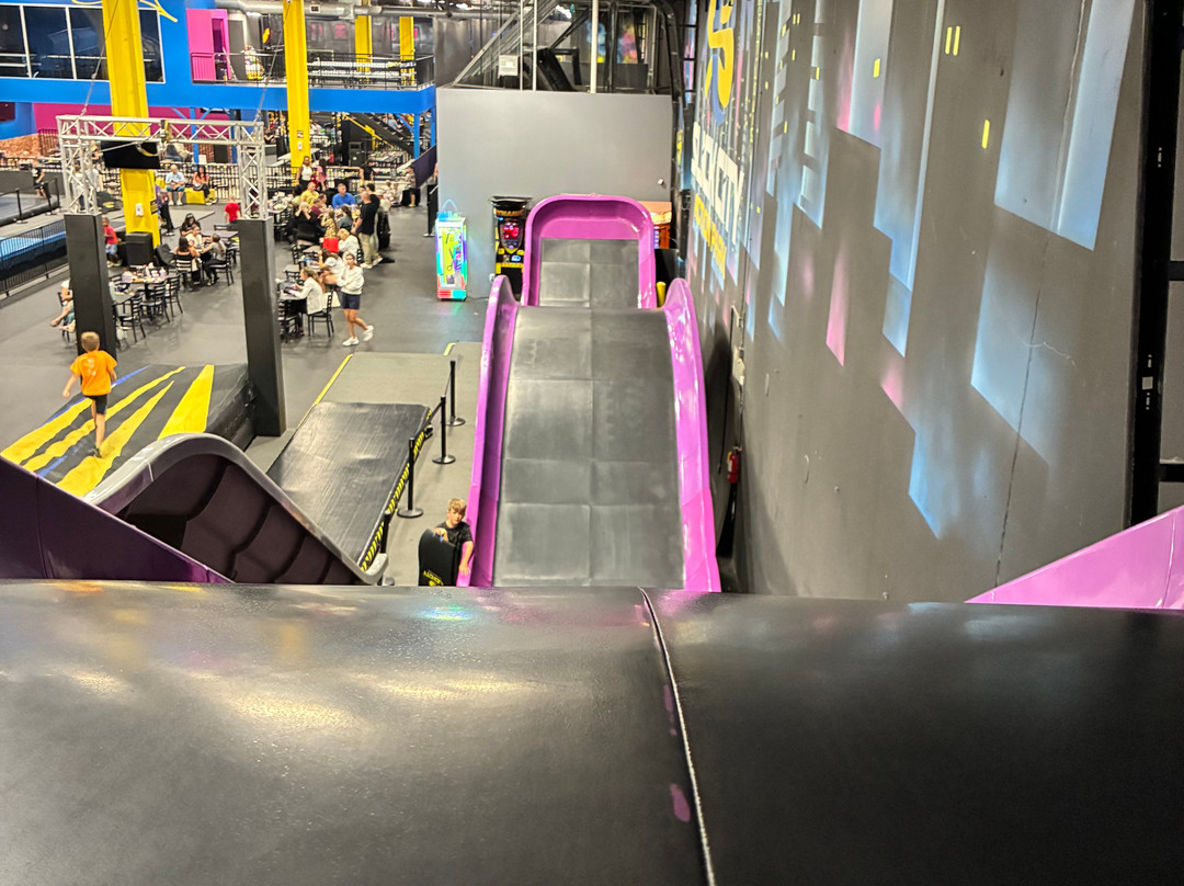 Slick City Action Park-切斯特菲尔德必去景点