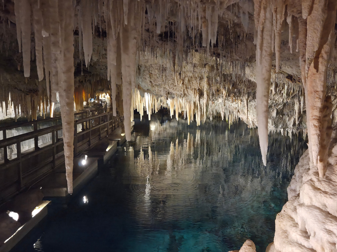 Crystal & Fantasy Caves-Hamilton Parish必去景点