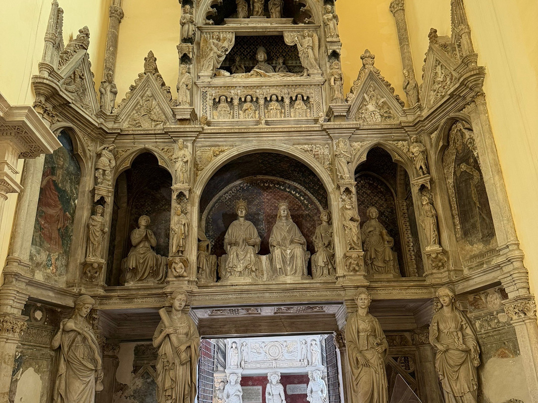 La Chiesa Di San Giovanni A Carbonara-那不勒斯必去景点