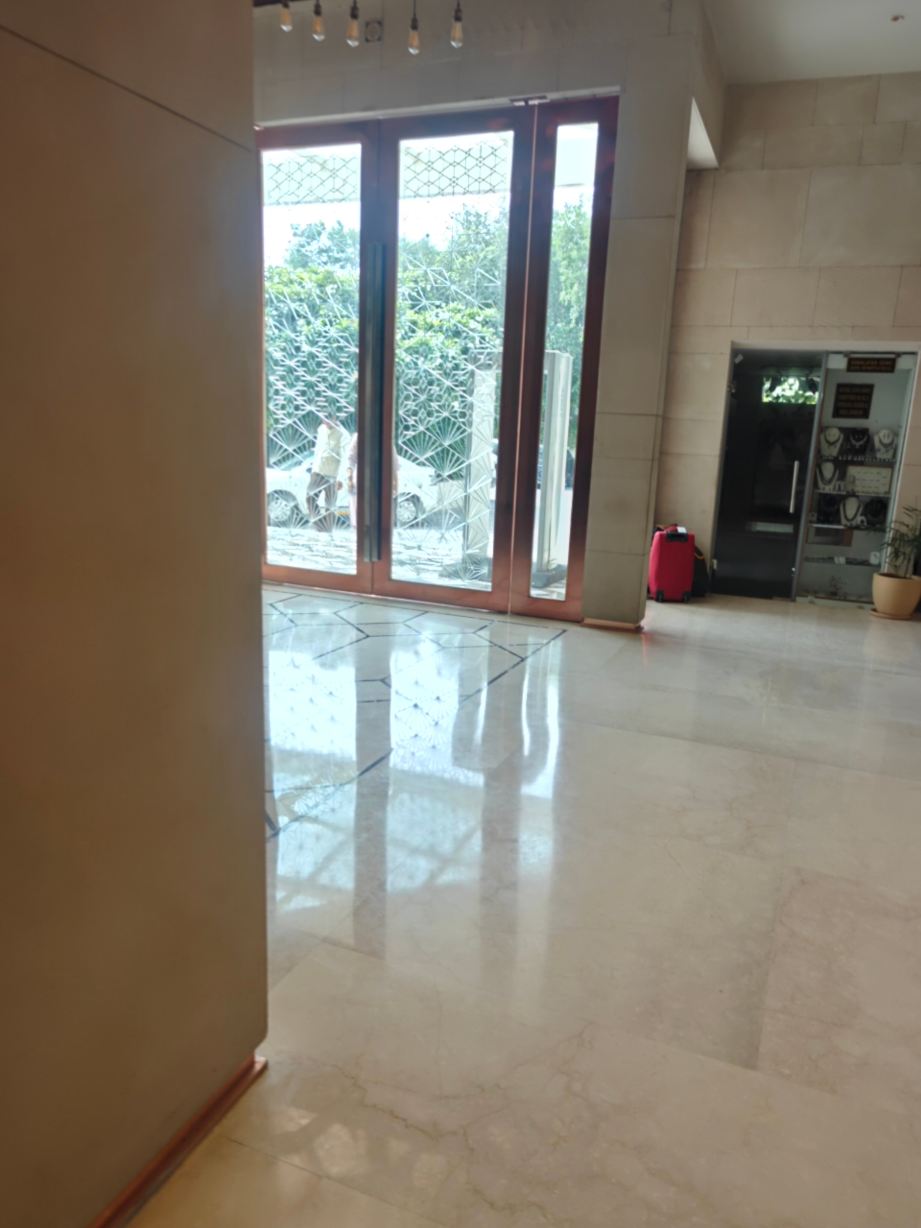 齐普尔萨洛威尔精品酒店-旅行者