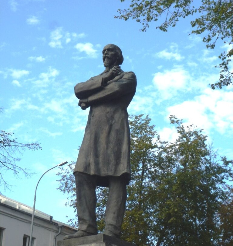 Nekrasov Monument-雅罗斯拉夫必去景点