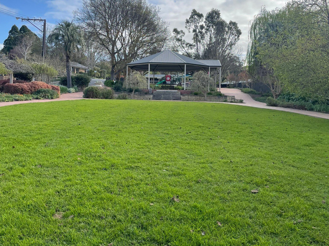Pioneer Memorial Gardens-汉道夫德国村必去景点