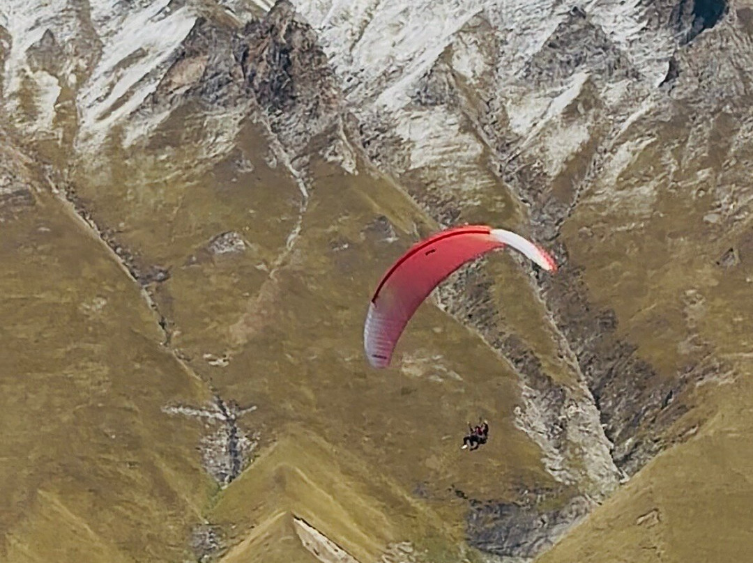 Paragliding in Georgia, Gudauri with SkyAtlantida-古道里必去景点