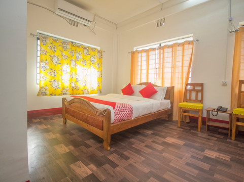 OYO 15721 Simrat Hotel