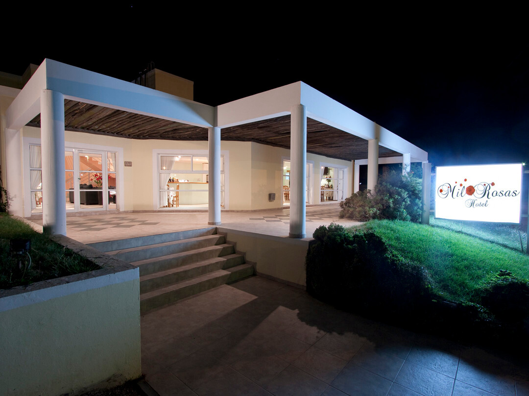 Las Grutas酒店住宿-Hotel Mil Rosas