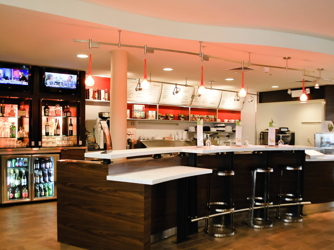 Courtyard Salina主图