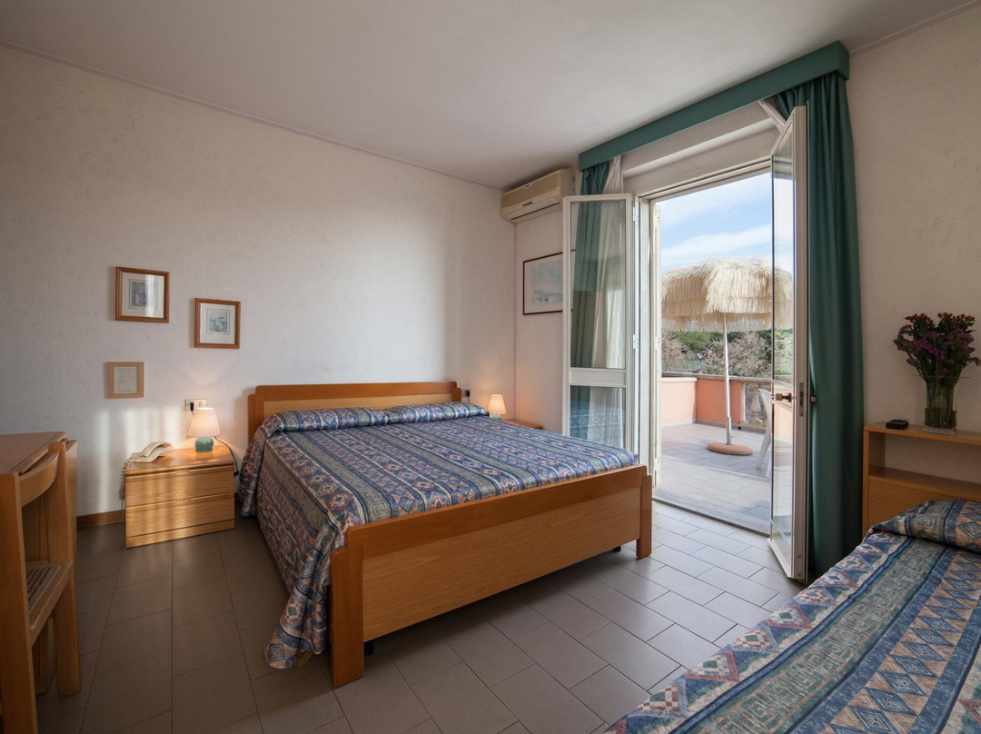 卡斯塔涅托卡杜奇酒店住宿-Hotel Villa Bolgheri