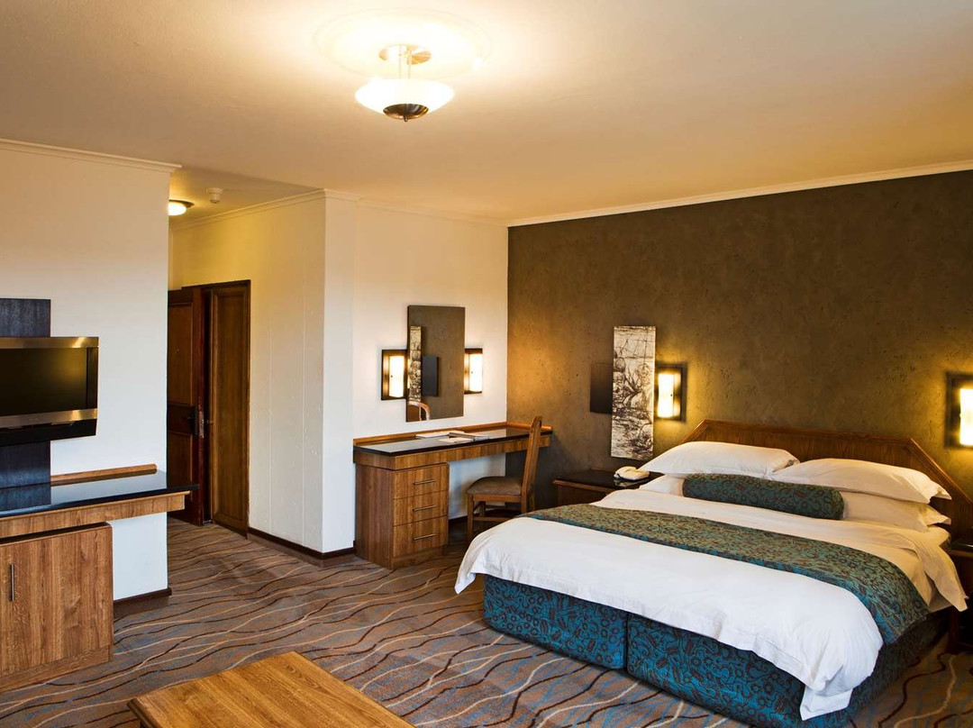 赛图瑞湖酒店主图