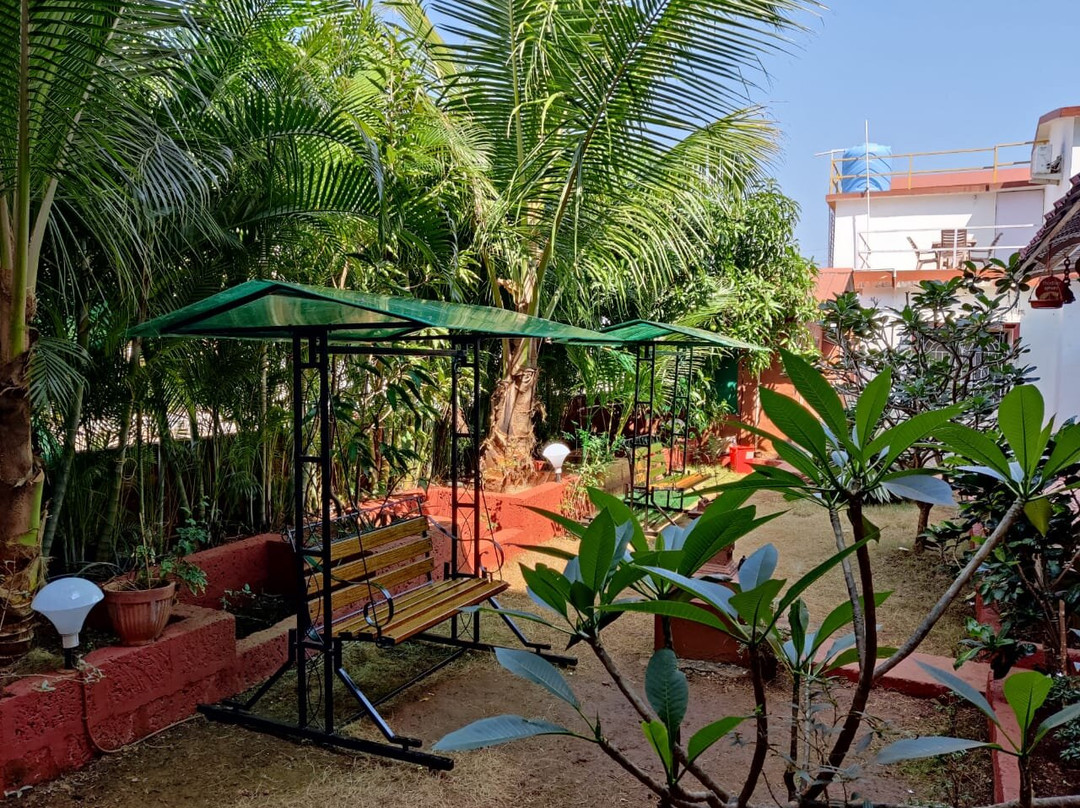 Redstone House by Ekdant Holiday Home