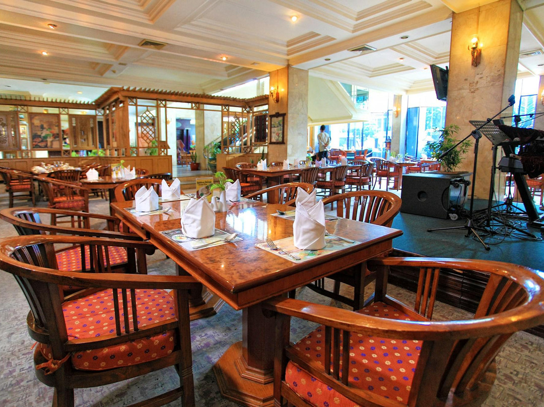 Oyo 1735 Adika Bahtera Hotel