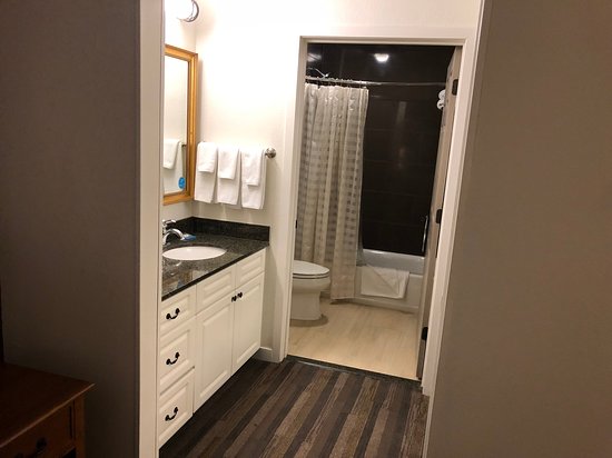 Hyatt House Parsippany-East-浴室