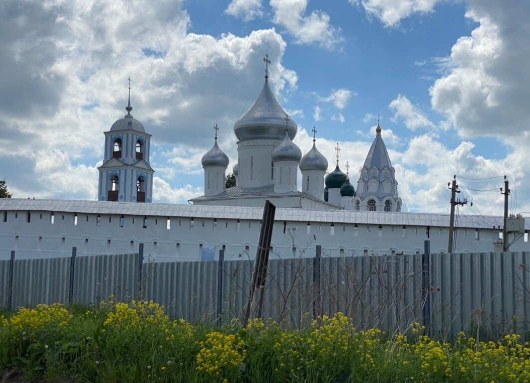 Church and Bell Tower Arkhangela Gavriila景点图片