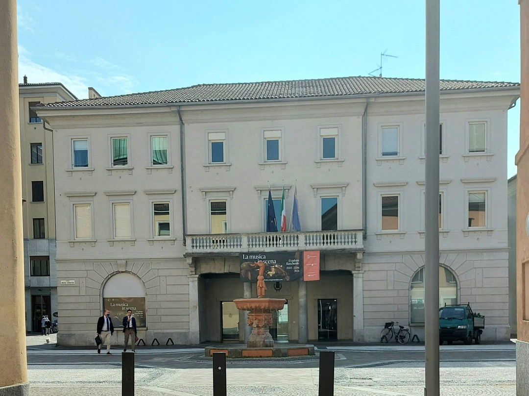 Palazzo Landriani - Caponaghi景点图片