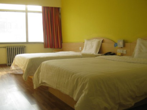 睡猫轻居酒店(石家庄红旗大街西美花街生活广场店)主图