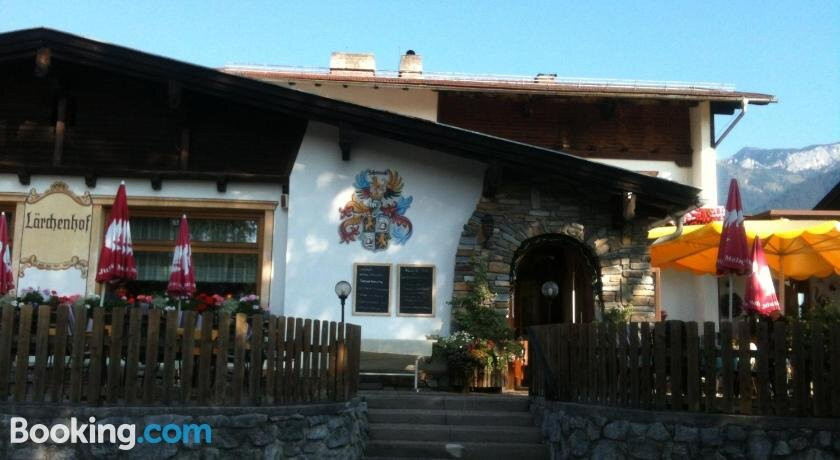 Jenbach酒店住宿-Gasthaus Lärchenhof