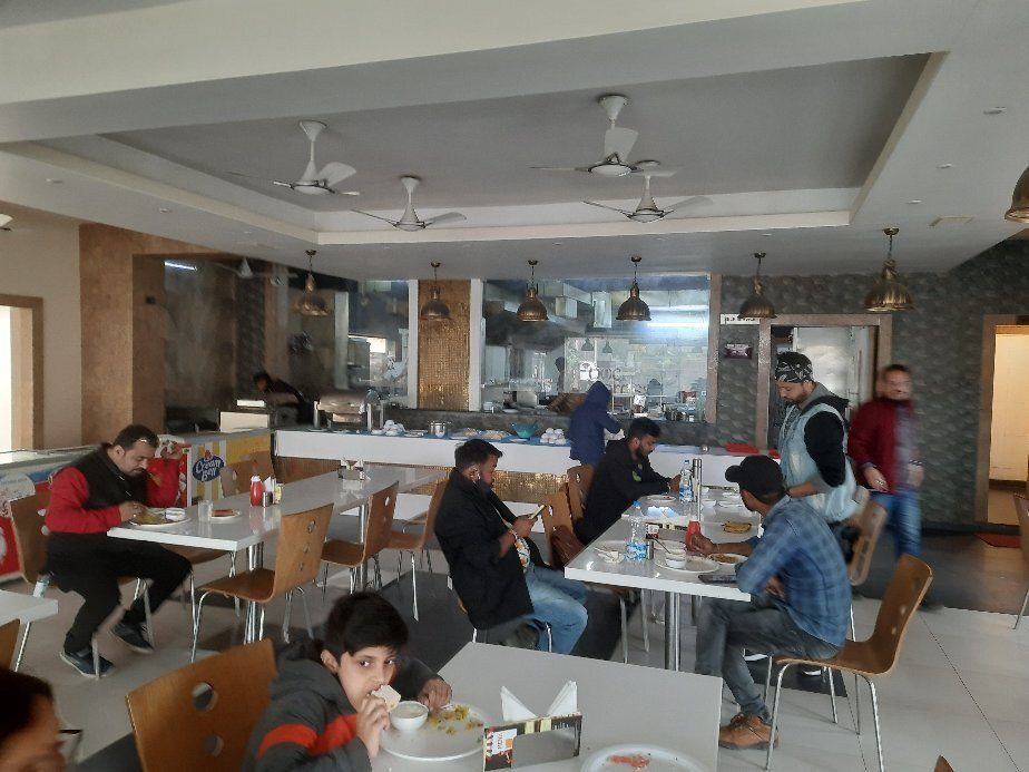 Hotel Sheela Shree Plaza主图