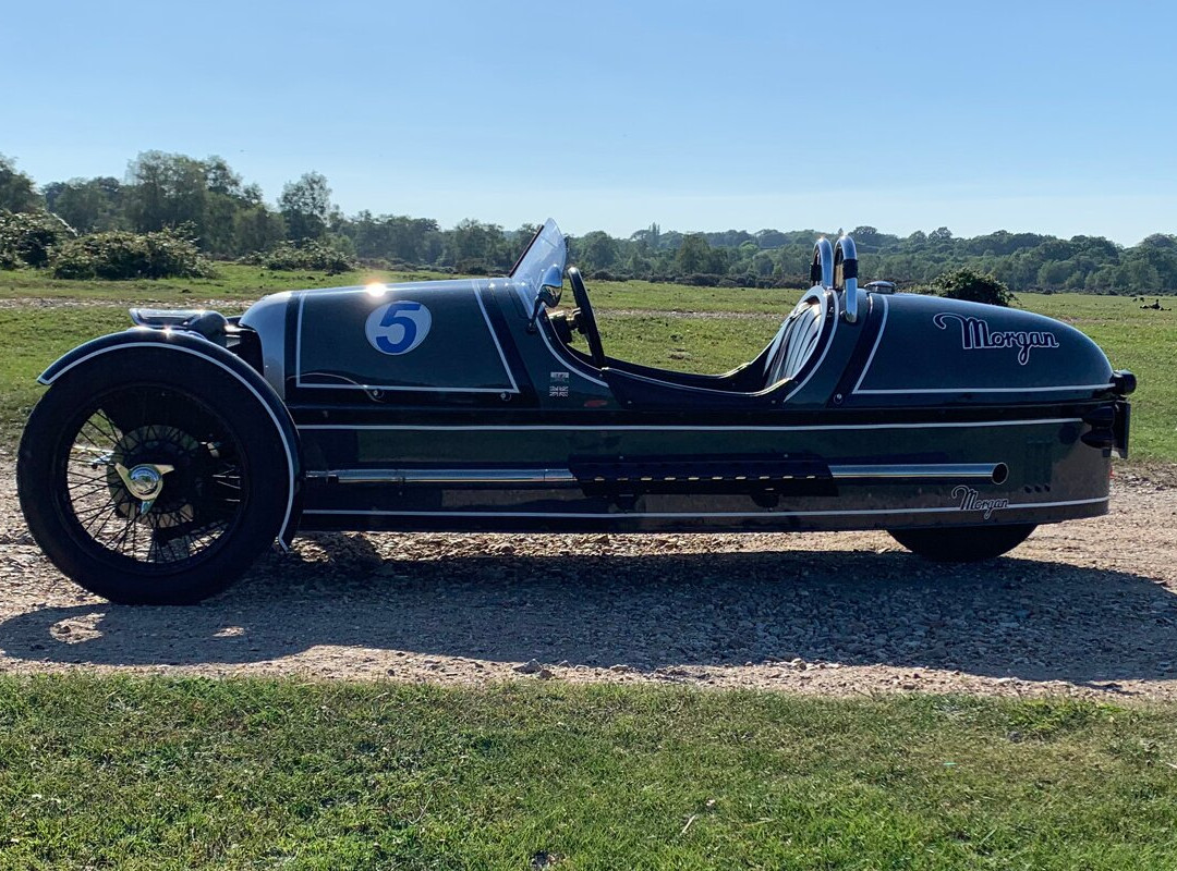 NEW FOREST CLASSIC & SPORTS CAR HIRE-Wellow必去景点