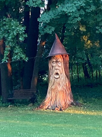 Ophelia's Garden Inn主图