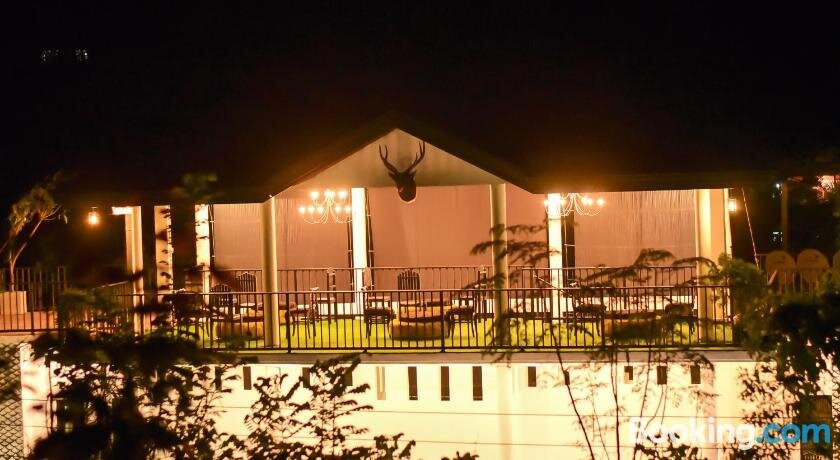 Aaa White House Hotel Kandy