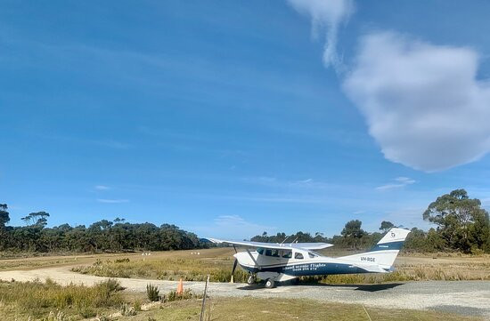 Island Scenic Flights景点图片