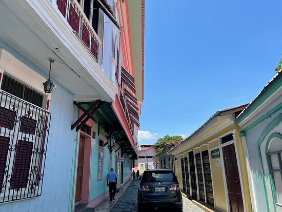 拉斯佩尼亚斯-瓜亚基尔必去景点