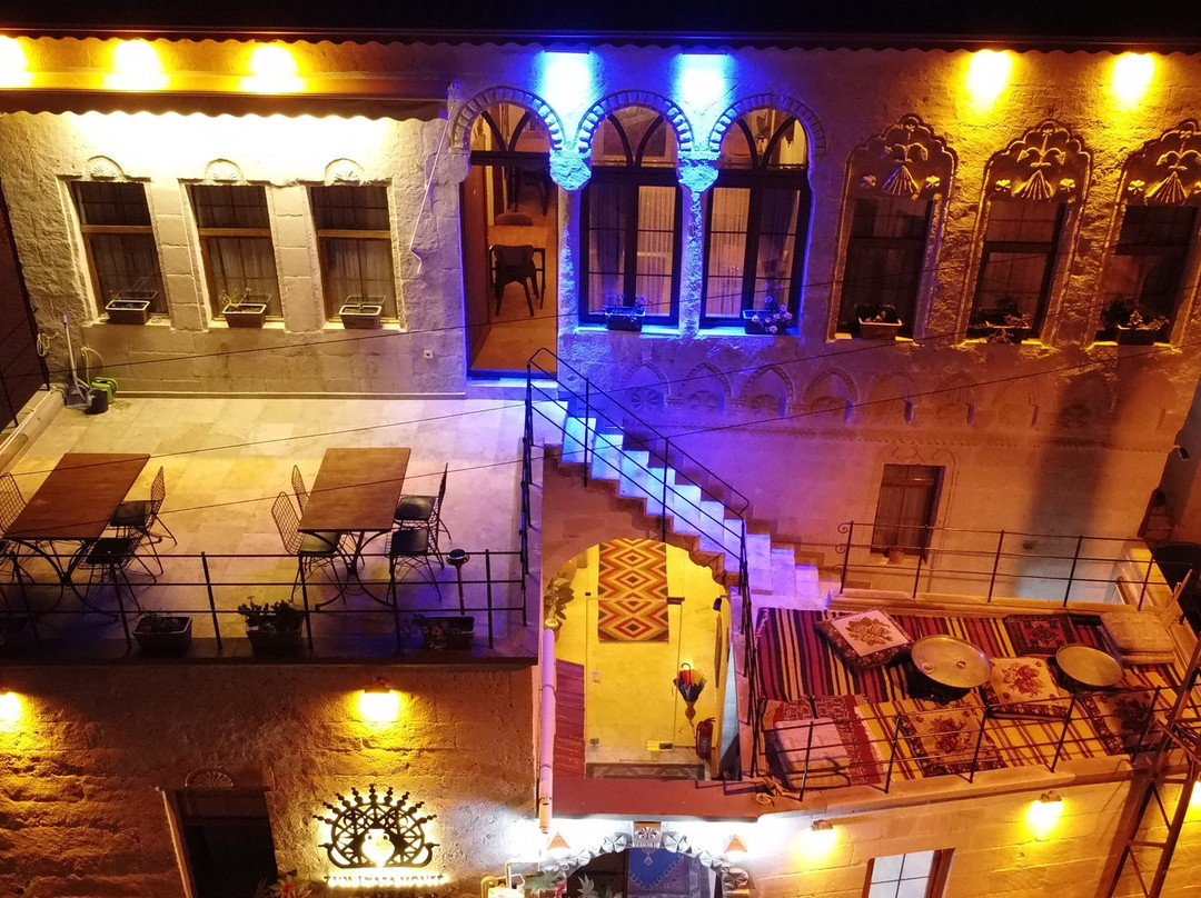 阿瓦诺斯酒店住宿-Zuwinasa House Hotel