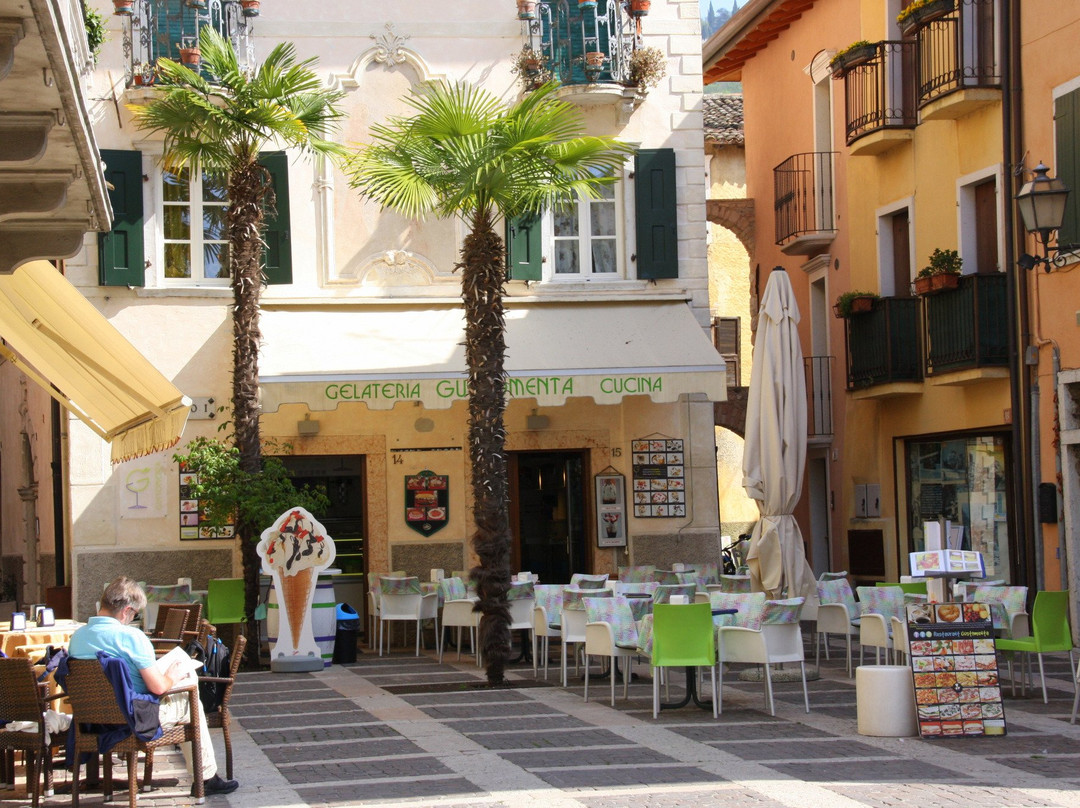 Gelateria Gustomenta