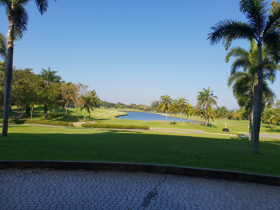 Khao Kheow Country Club-是拉差必去景点