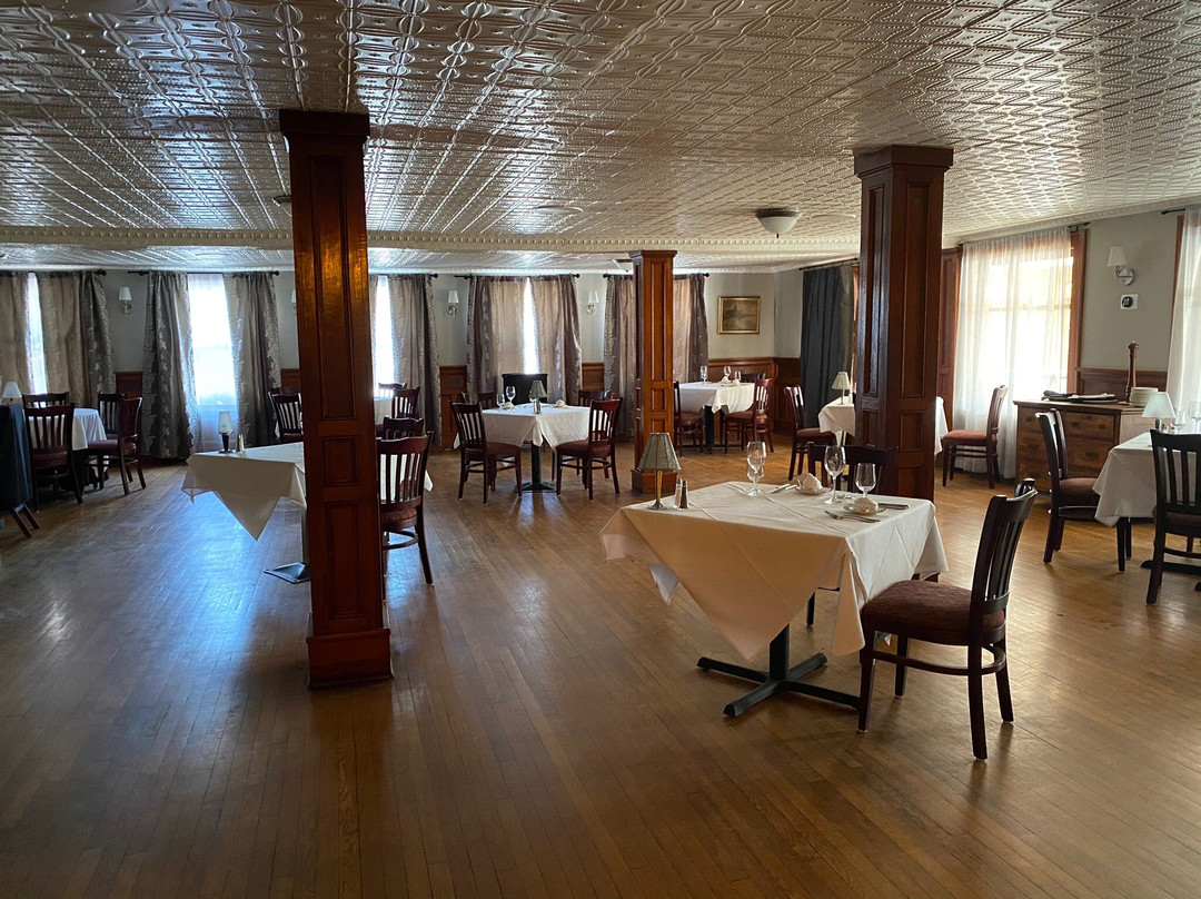 Friends Lake Inn主图