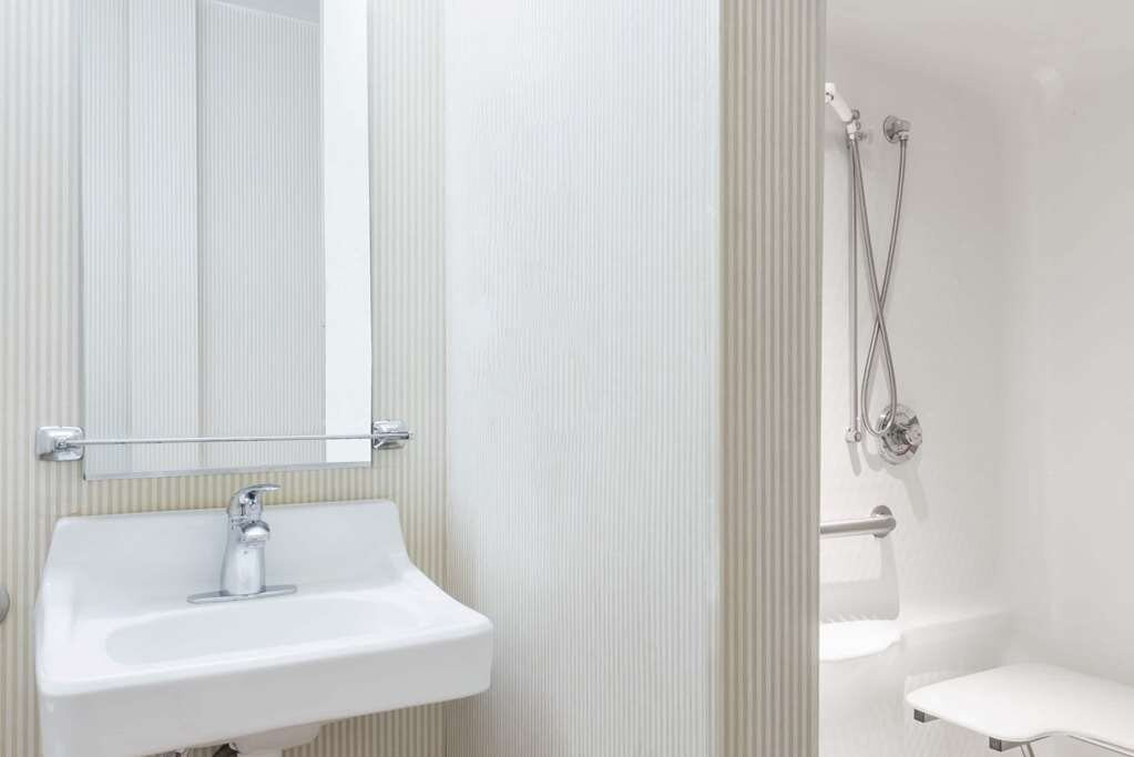 Microtel Inn & Suites by Wyndham Uncasville Casino Area主图