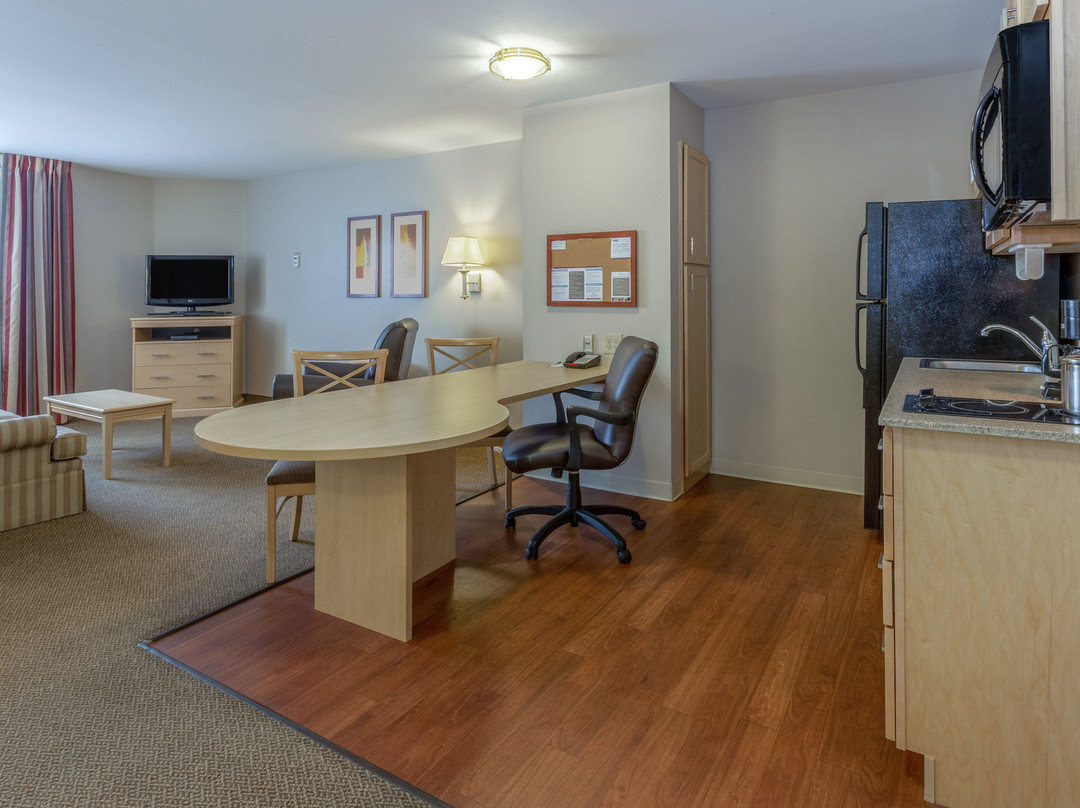 Candlewood Suites Minot by IHG主图