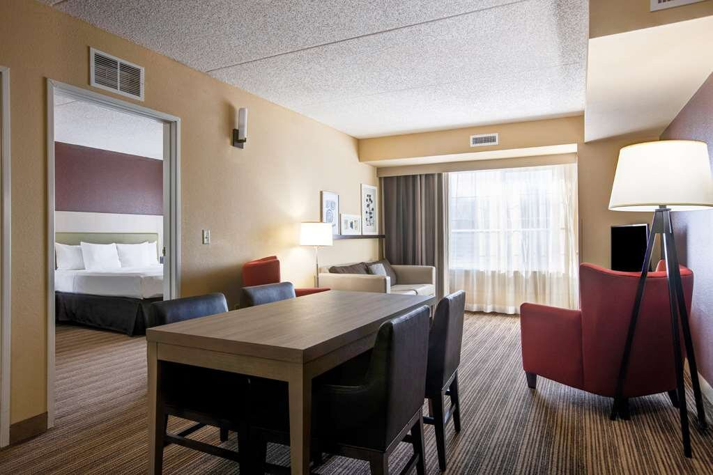 Comfort Inn & Suites St. Paul Northeast主图