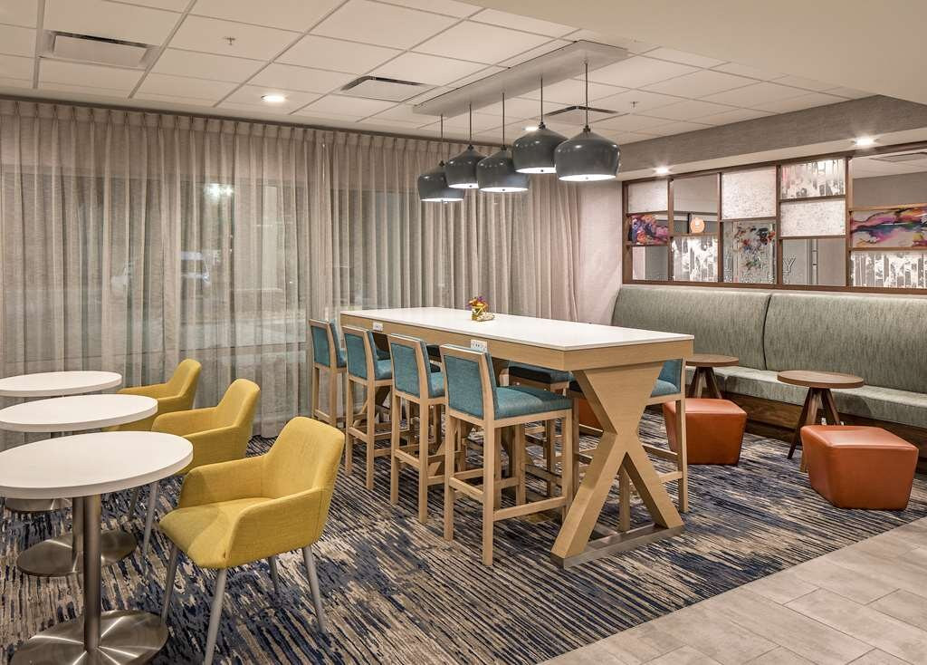 Hampton Inn Columbus NE主图