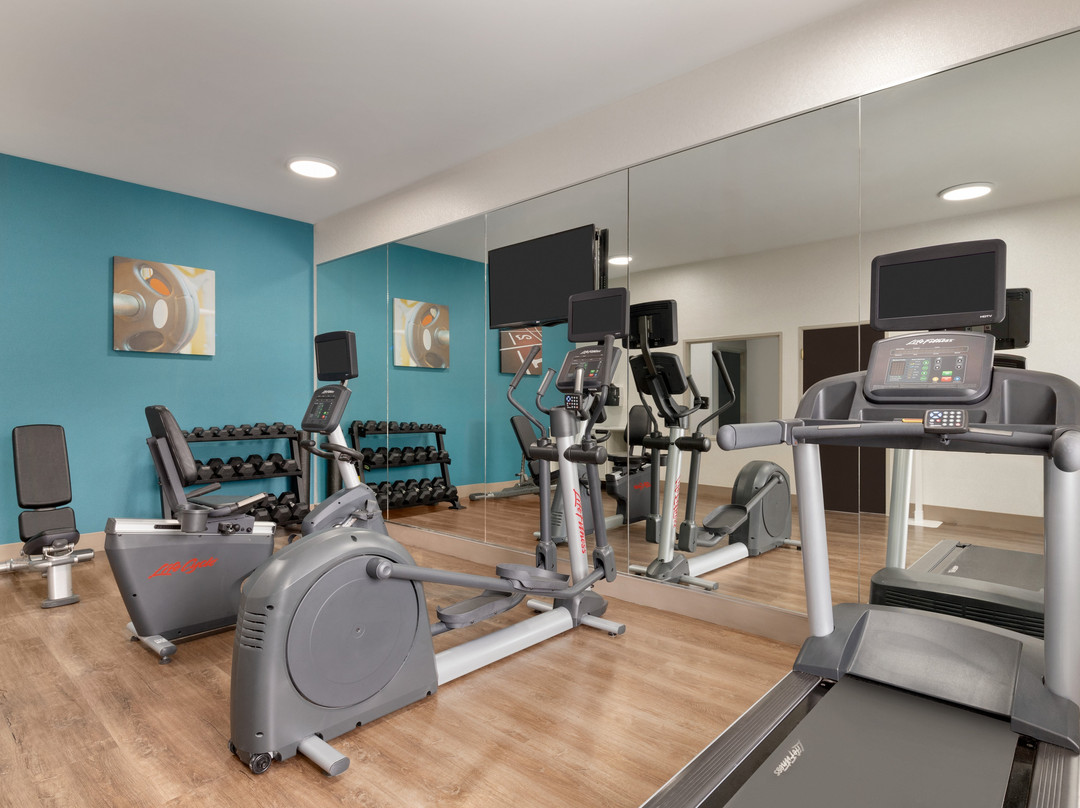 Holiday Inn Express & Suites Auburn - University Area by IHG主图