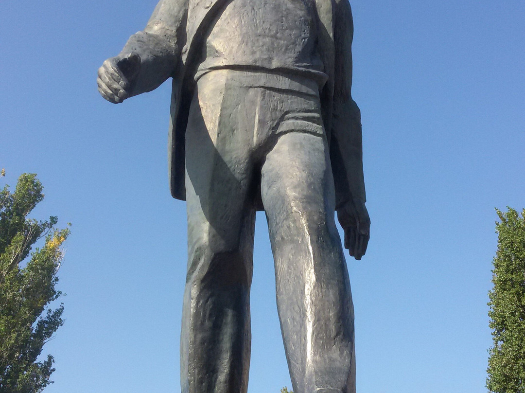 Monument to Gagarin-萨拉托夫必去景点