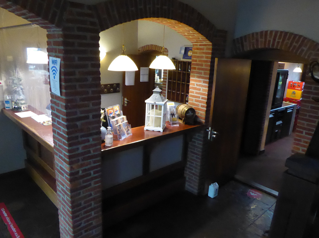 德夫洛范斯塔佛伦酒店主图