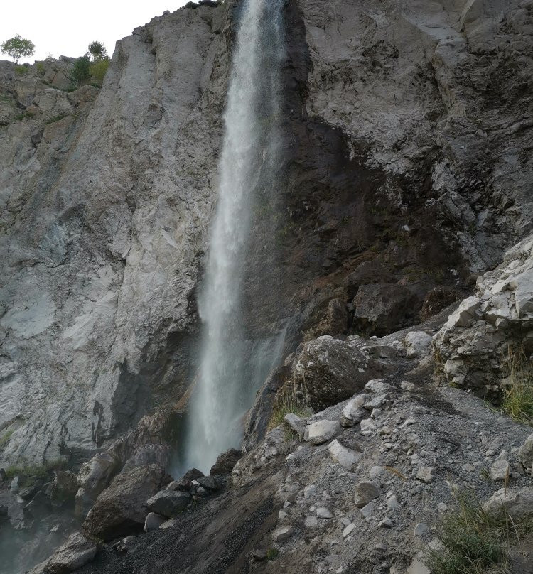 Waterfall Azau-Terskol必去景点