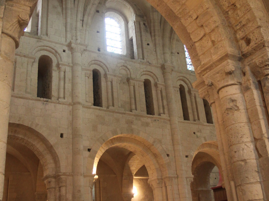 Abbaye de Lessay景点图片
