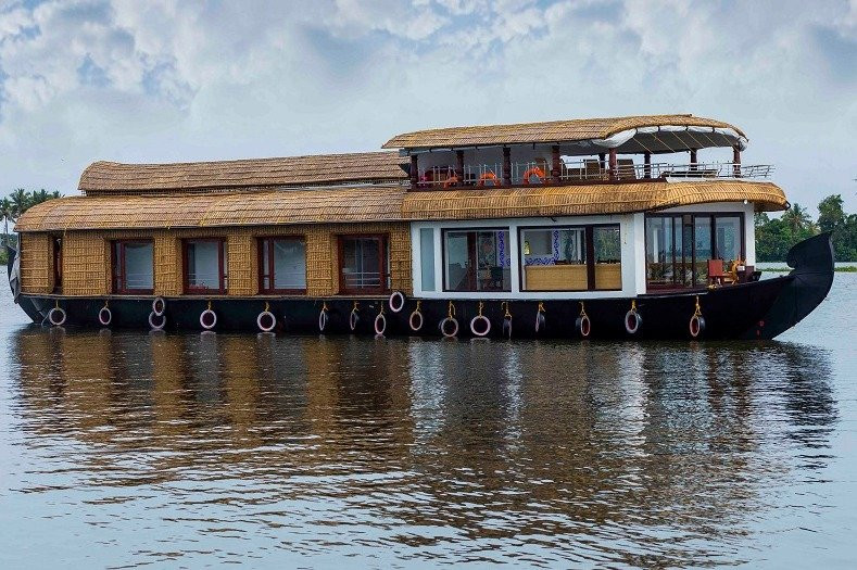PALAZHI Luxury Houseboat景点图片