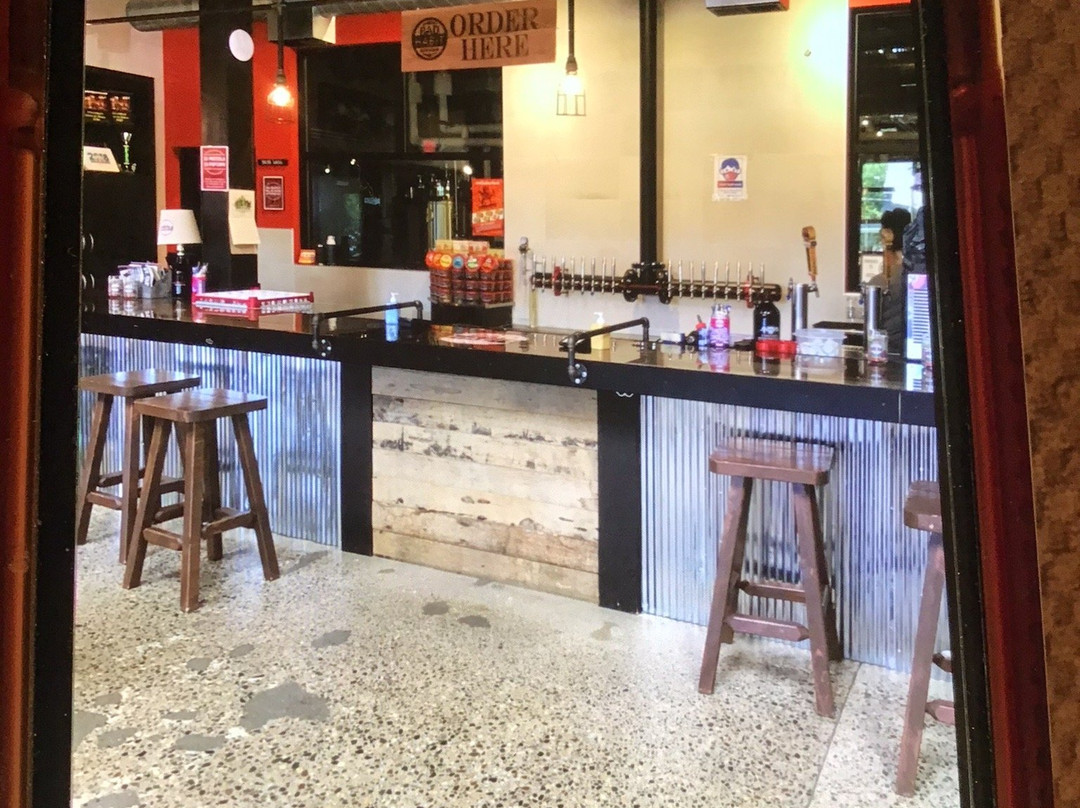 Bad Habit Brewing Company景点图片