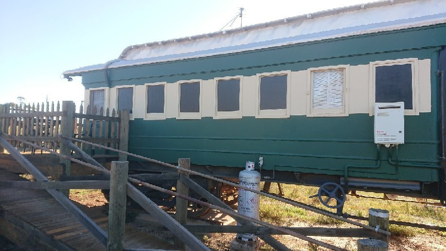 Off The Rails, Carriage B&B主图