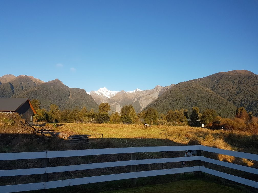 库克山景汽车旅馆主图