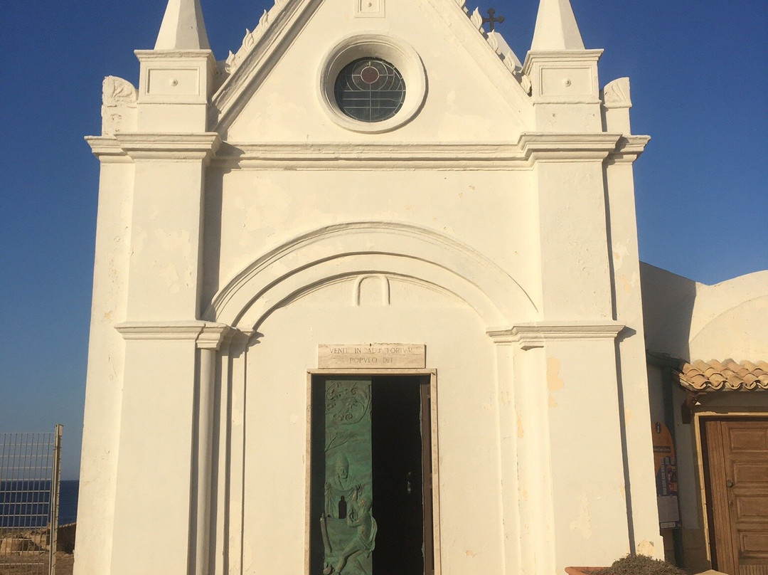 Santuario Madonna di Capocolonna景点图片