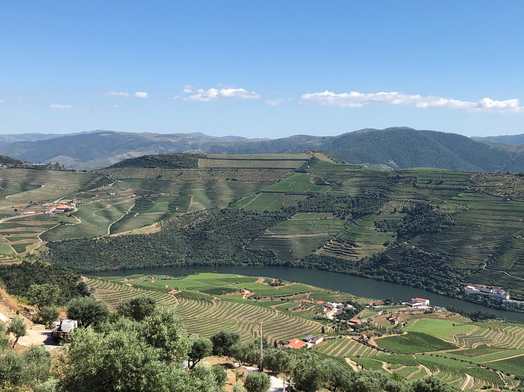 Casal de Loivos Viewpoint景点图片