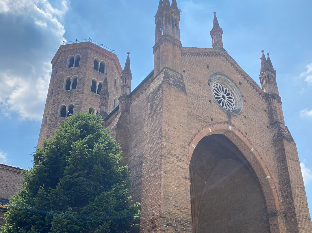 Basilica di Sant'Antonino-皮亚琴察必去景点