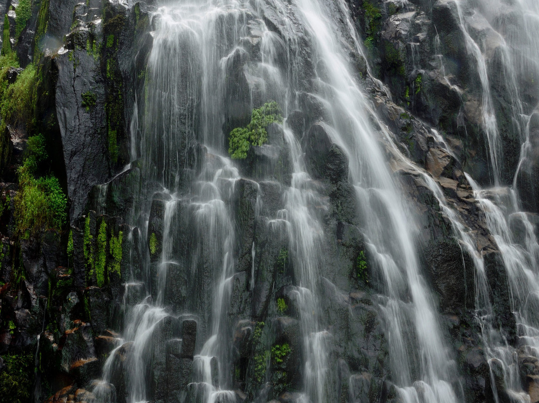 Efrata Waterfall-沙摩西岛必去景点